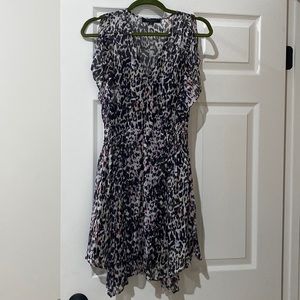 Women’s size S. Only worn a few times, amazing condition!